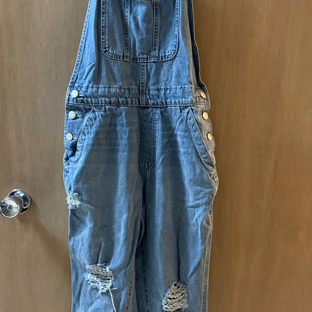 Women’s GAP Classic Denim Overalls 2021